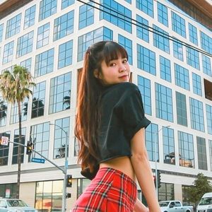 Meet your Posher, Angie